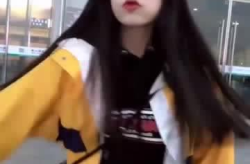 黄集小姐姐,青春活力，魅力四射的时尚达人